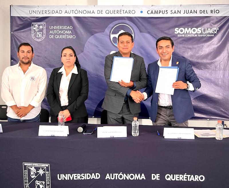 Pedro Escobedo y la UAQ firman convenio para promover de desarrollo educativo.
