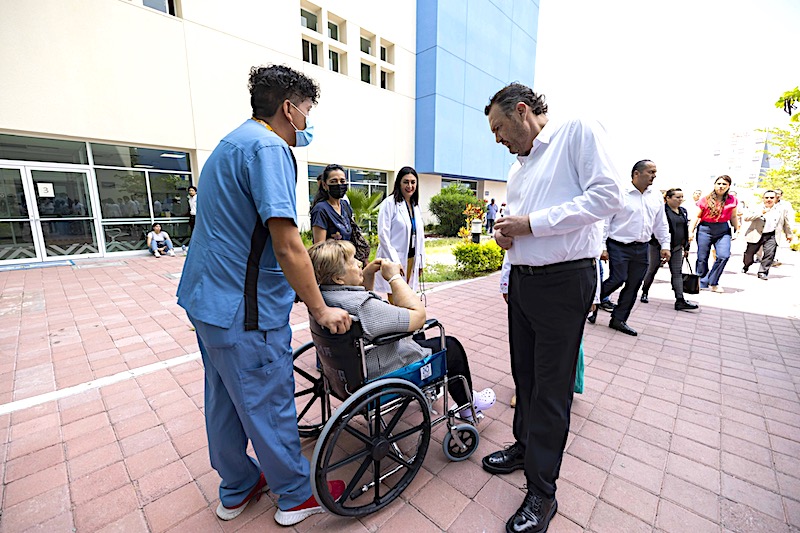 Supervisa Gobernador Mauricio Kuri nuevos espacios en Hospital General de Querétaro.