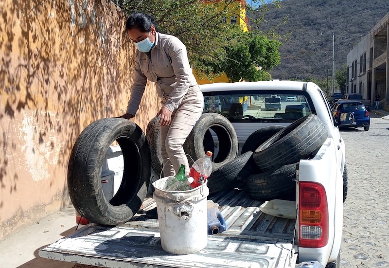 Arranca jornada en Querétaro para combatir el Dengue, Zika y Chikungunya. Se realizará del 21 al 25 de agosto y busca evitar la proliferación de mosquitos que trasmiten estas enfermedades.