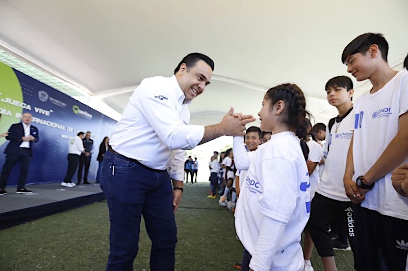 Luis Nava clausuró las actividades de verano del programa Juega Vive.