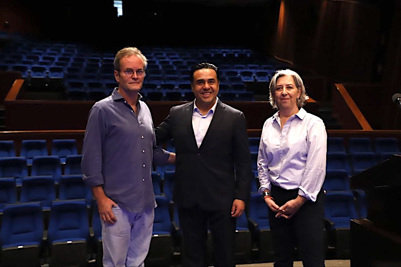 Anuncia Luis Nava remodelación del Cineteatro Rosalío Solano.