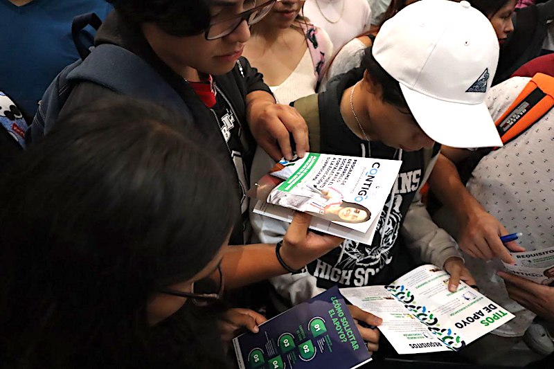 Anuncian apertura de Becas Universitarias para jovenes queretanos.