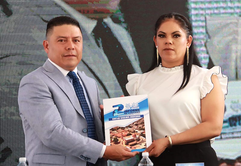 Juan Carlos Linares reporta inversión de 60 millones de pesos en obras sociales al rendir su Segundo Informe de Gobierno en Peñamiller.