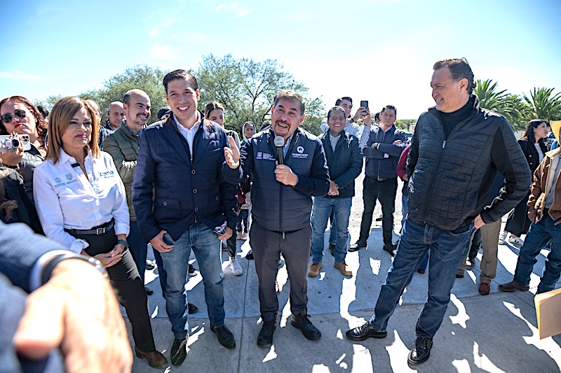 Rodrigo Monsalvo y Mauricio Kuri inauguran modernización de la Carr. Querétaro-Chichimequillas.