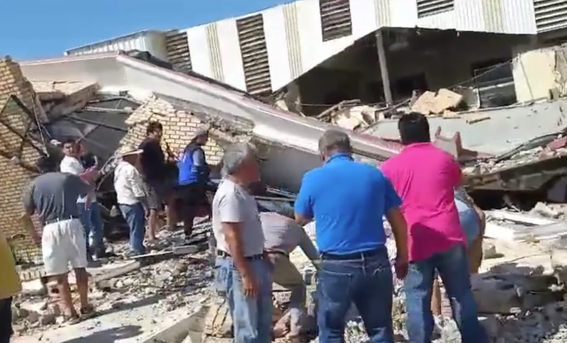 Se eleva a 11 los muertos por derrumbe de Iglesia en Tamaulipas.