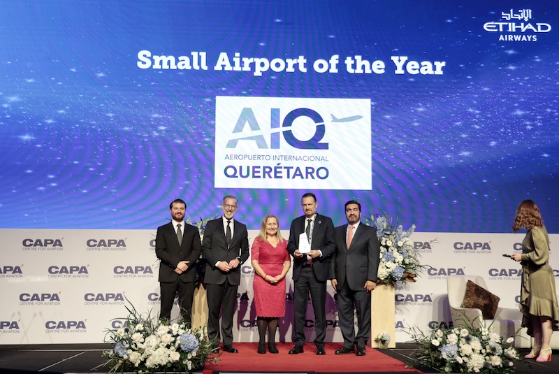 AIQ se consagra como el "Aeropuerto Regional del Año".
