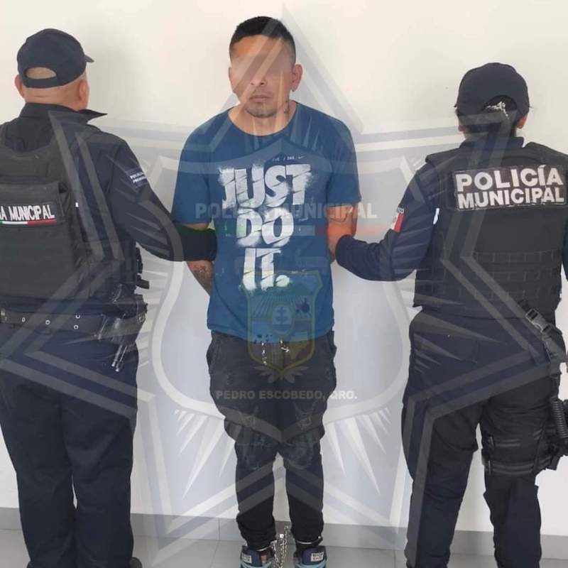 Arrestan a sujeto en Pedro Escobedo con un objeto similar a una granada de fragmentación.