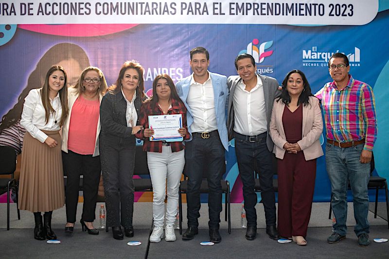 Más de 700 marquesinas participan en talleres para emprender.