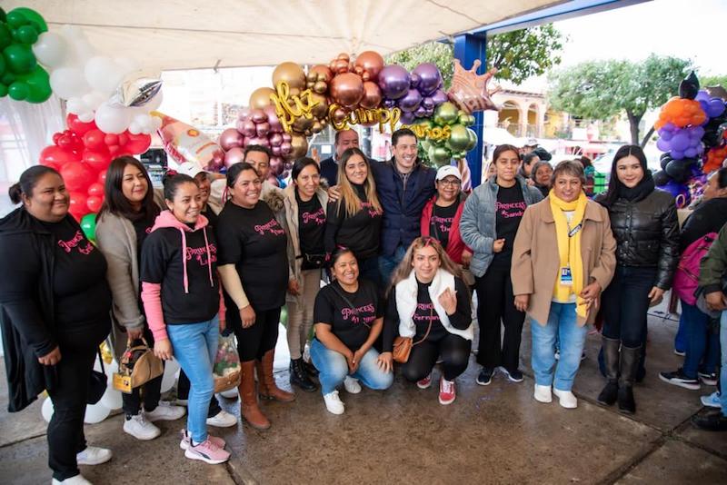 Rodrigo Monsalvo clausura de talleres de autoempleo para mujeres de El Marqués.