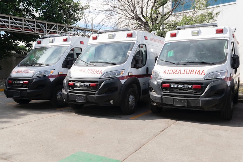 Con inversión de 22 mdp SESA recibe 10 ambulancias