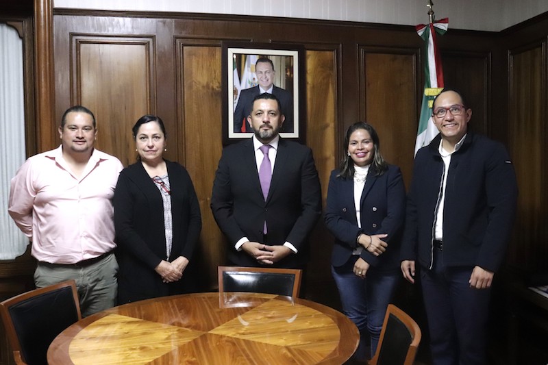 La Secretaría de de Gobierno, que encabeza Carlos Alberto Alcaraz, establece diálogo con las distintas fuerzas políticas