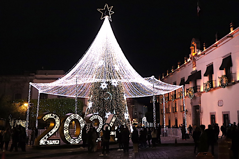 Listo el Centro Histórico de Querétaro para las Fiestas Navideñas 2023.
