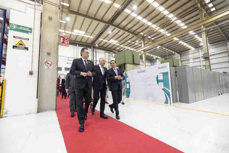 Mauricio Kuri inaugura tercera planta de EuroTranciatura; se invierten 50 millones de euros.