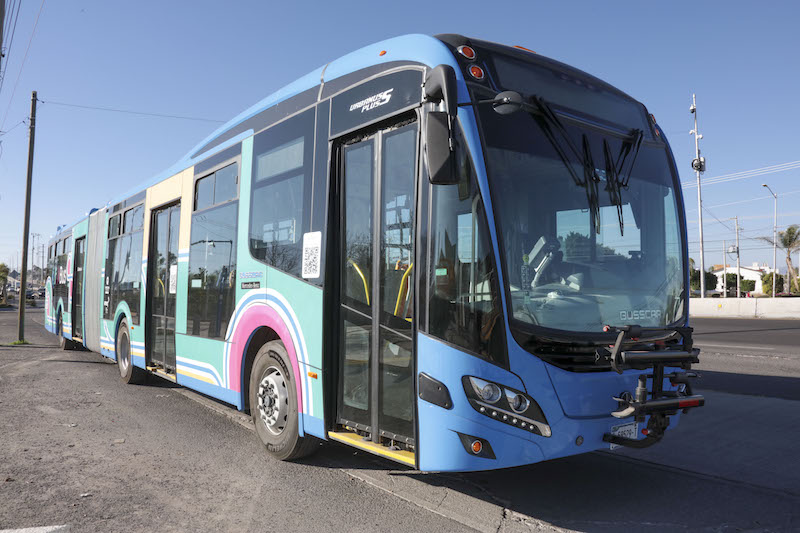 Refuerzan transporte público en Querétaro con la llegada de 15 nuevas unidades Mercedes Benz a la ruta T01.