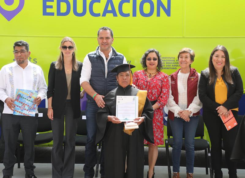 Colón recibe camión de la Ruta por la Educación para impulsar educación de colonenses.