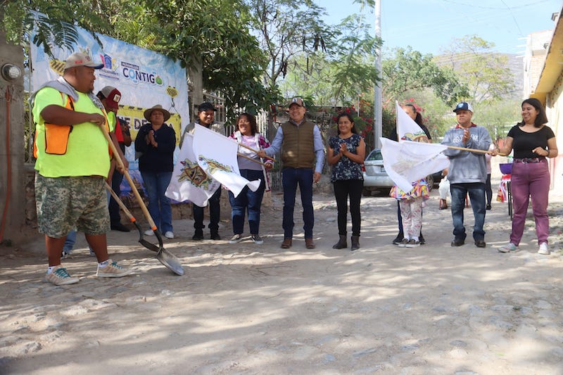 En Peñamiller, inician obras de pavimentación en Cabecera Municipal y Colonia I