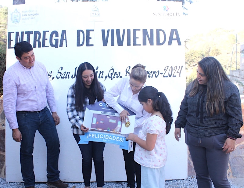 Entregan Viviendas en San Joaquín para Fortalecer Patrimonios Familiares