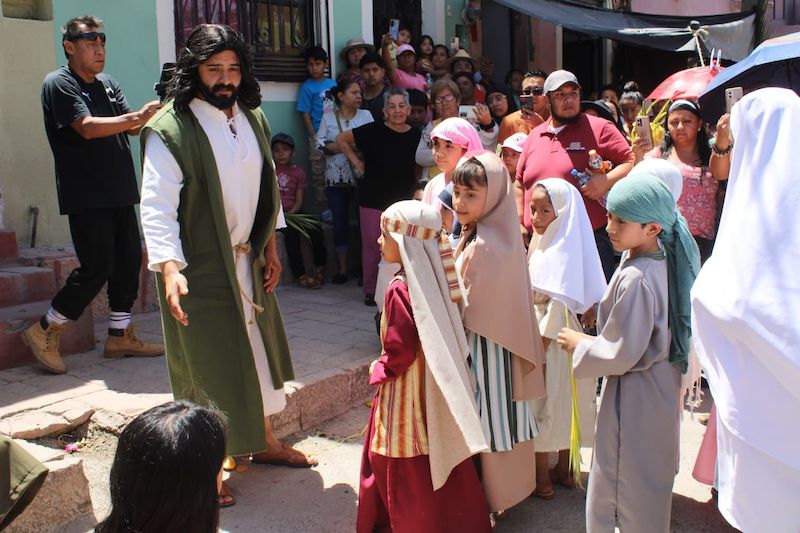 Participan 80 actores en la escenificación de Domingo de Ramos en La Cañada, El Marqués