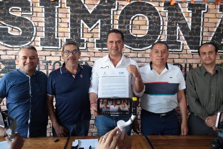 El candidato a la Presidencia Manuel Montes se compromete con la agenda ciudadana en Colón.