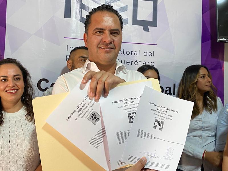 Se registra Manuel Montes como candidato del PRI, PAN y PRD en Colón.
