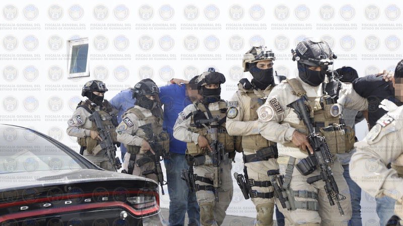 Capturan grupo armado presunto responsable de ataque a paramédicos en Celaya.