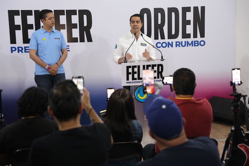 Felifer propone modernizar trámites municipales en Querétaro