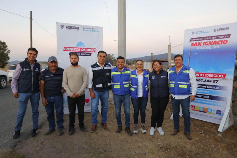 Amplían red eléctrica en San Ignacio, Huimilpan; benefician a 50 familias. La entrega de la obra fue encabezado por el Alcalde Jairo Morales