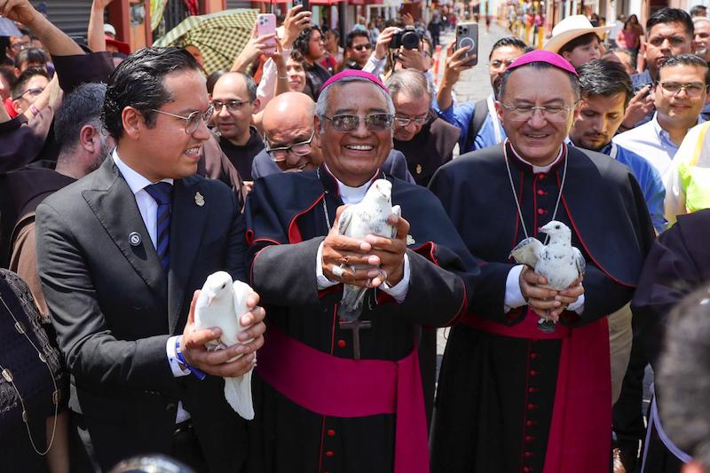 Atestigua Chepe Guerrero proclamación de la Basílica de Nuestra Señora del Pueblito