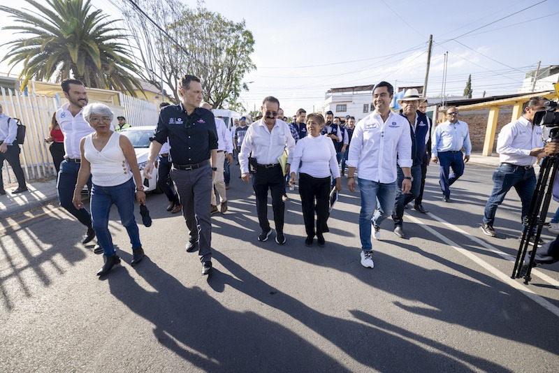 Entrega Mauricio Kuri mejoramiento de calles en Cerrito Colorado