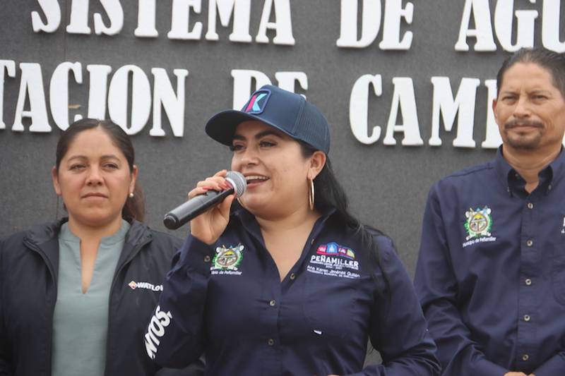 Ana Karen Jiménez encabeza arranque de obras de agua potable y rehabilitación de caminos en Peñamiller