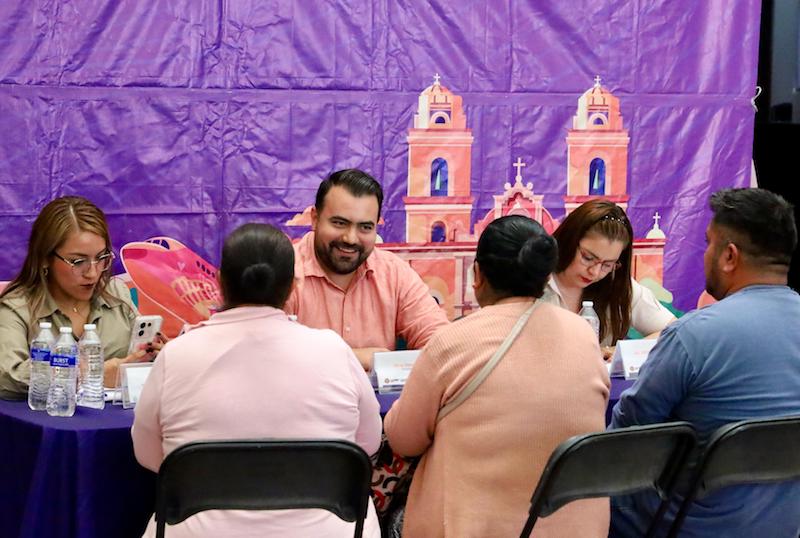 Gaspar Trueba atiende personalmente a 70 ciudadanos durante “Martes Ciudadano” en Colón