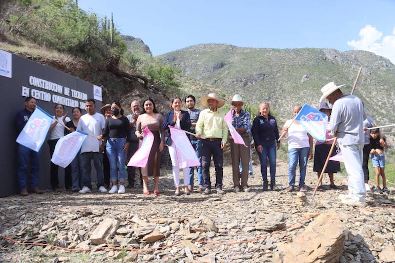 Inicia construcción de Centro Comunitario en El Guamúchil, Peñamiller