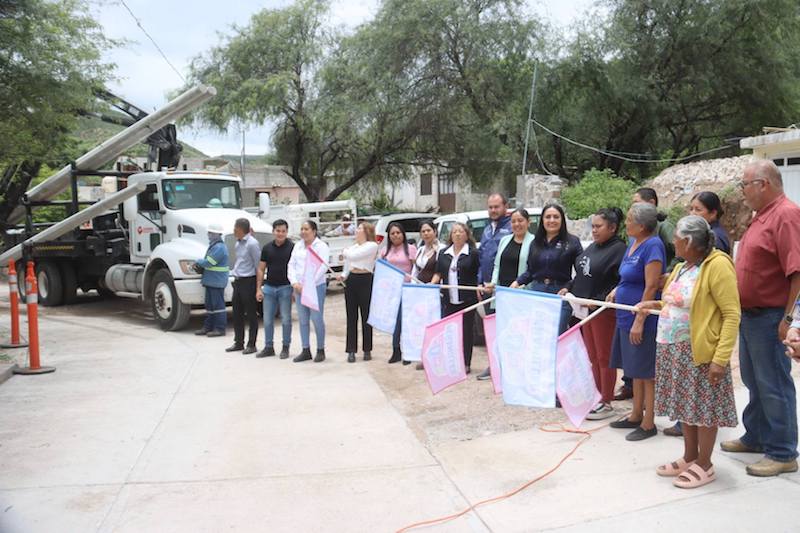 Arranca obra de ampliación de red eléctrica en El Frontoncillo, Peñamiller