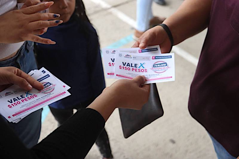 Avanza en Peñamiller la entrega del programa “Vales por un Futuro Mejor”