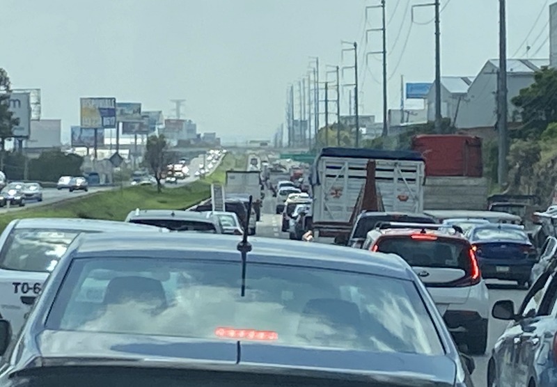 Congreso de Querétaro aprueba exhorto al Gobierno Federal para regular tránsito de carga pesada en la Carretera 57