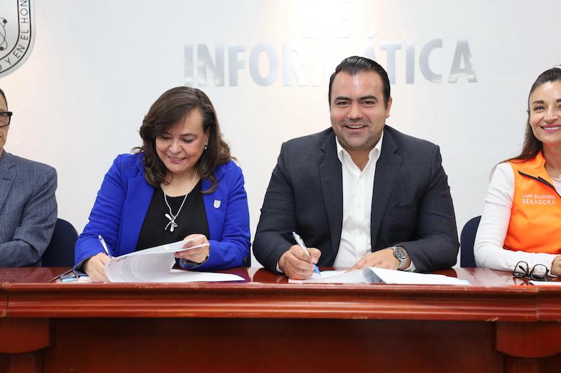 Firman Colón y la UAQ convenio para digitalizar la Bolsa de Empleo Municipal