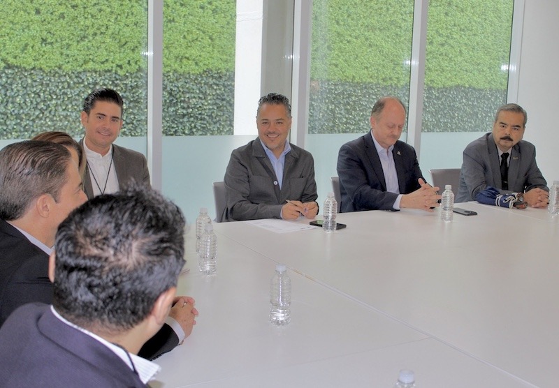 Impulsan reforma para combatir “escuelas patito” en Querétaro