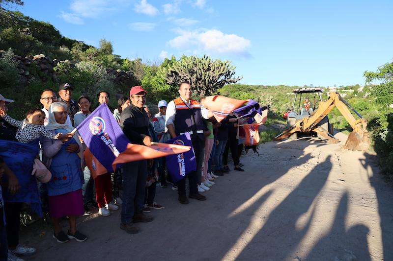 Inicia Gaspar Trueba ampliación de obra de urbanización en la comunidad de El Coyote