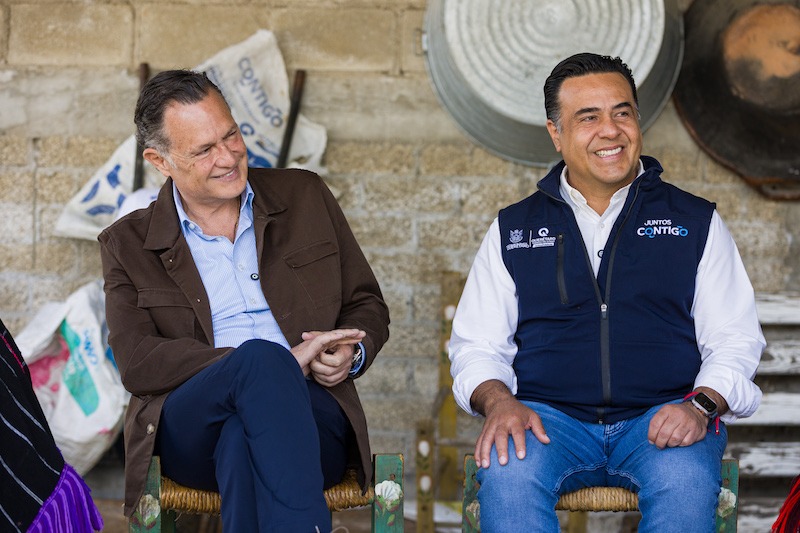 Mauricio Kuri y Luis Nava entregan la despensa número 40 mil del programa “Contigo en tu mesa” en Amealco