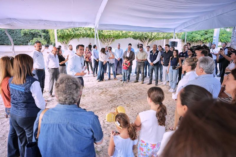 Entrega Felifer Macías obra integral en Jurica Campestre para resolver problemática en temporada de lluvias