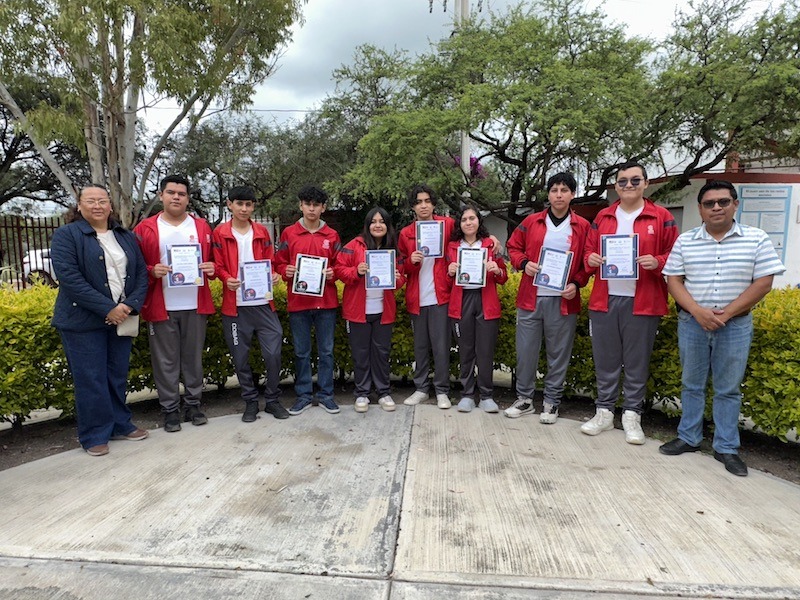 Estudiantes del COBAQ participan en curso de la NASA y se integran a la Academia Espacial de Querétaro