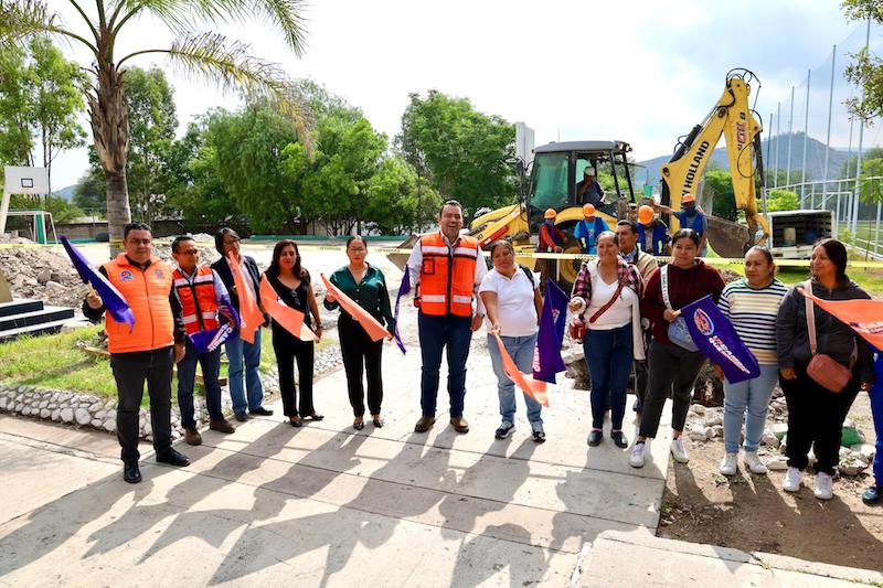 Gaspar Trueba pone en marcha construcción de techumbre en la primaria “Leona Vicario” de Colón