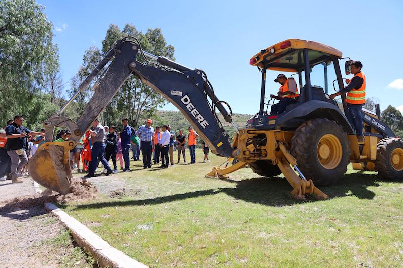 Inicia ampliación de la pista de atletismo en la Unidad Deportiva de Colón
