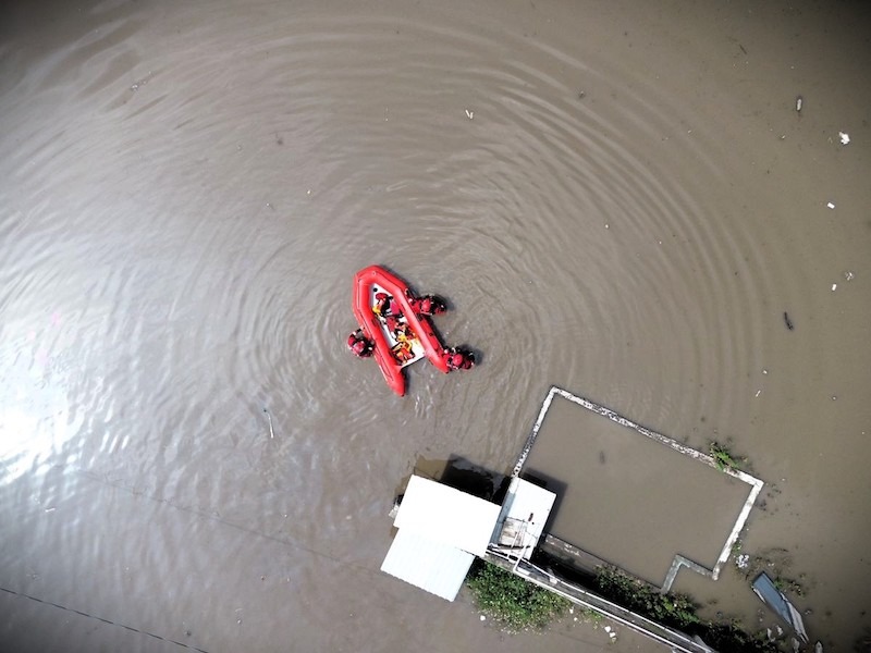 Lluvias torrenciales dejan dos personas sin vida y cuantiosos daños en Querétaro