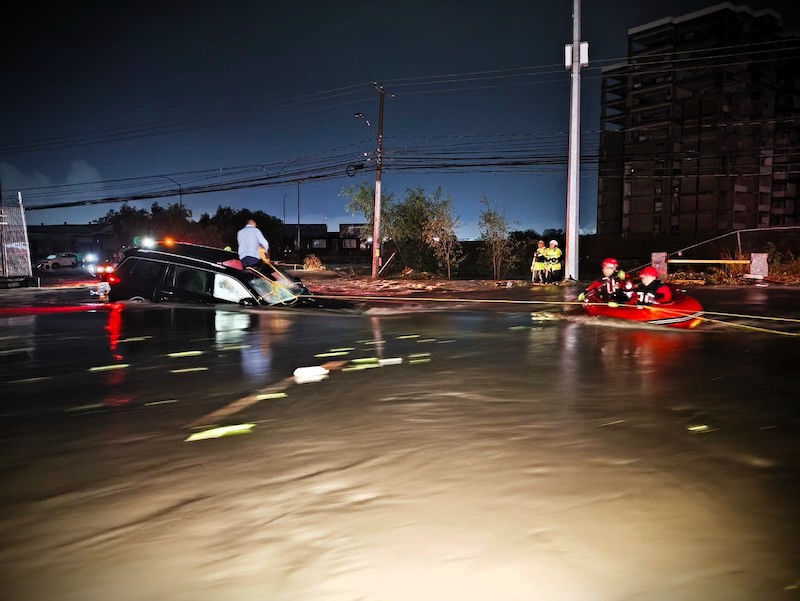 Lluvias torrenciales en Querétaro provocan afectaciones en al menos 8 colonias