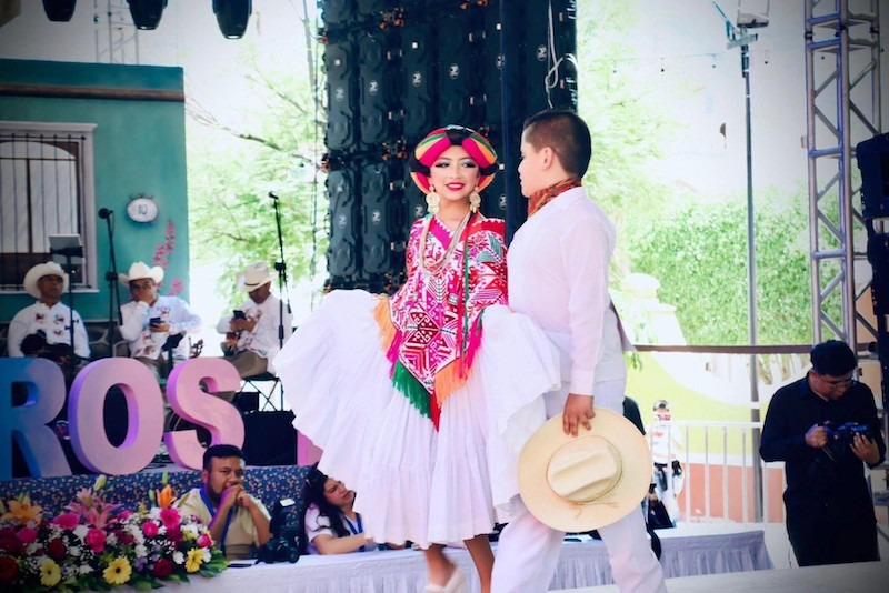 Pareja de San Joaquín gana primer lugar en categoría infantil en Concurso de Baile Huapango huasteco en Peñamiller