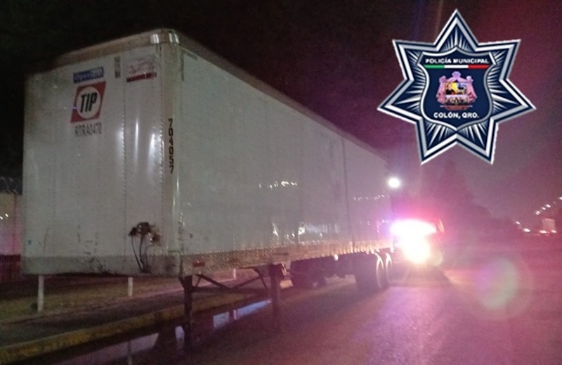 Policía de Colón recupera semirremolque con reporte de robo