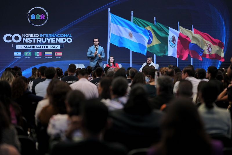 Presenta Felifer Macías modelo de seguridad con policía de proximidad y justicia cívica