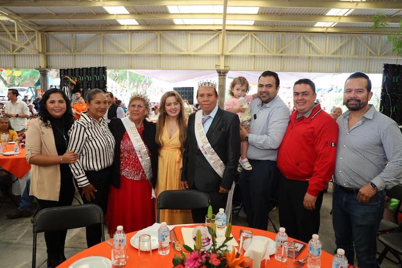 DIF Colón celebra a 2 mil adultos mayores en el Día de los Abuelos