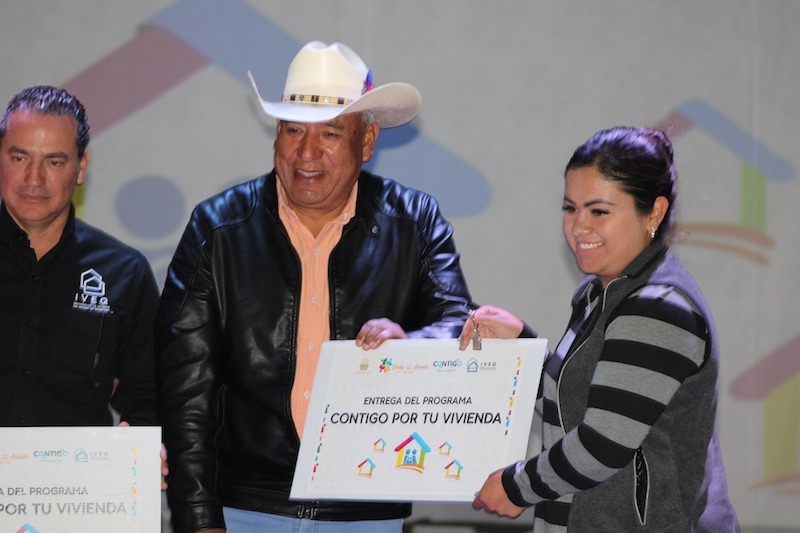 Entregan 29 ampliaciones de vivienda a familias de Amealco